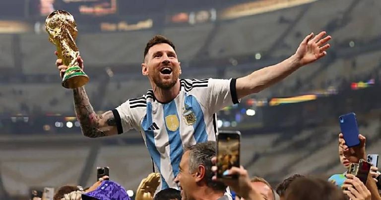 Messi Lleg A Argentina Para Prepararse Con La Selecci N Anr