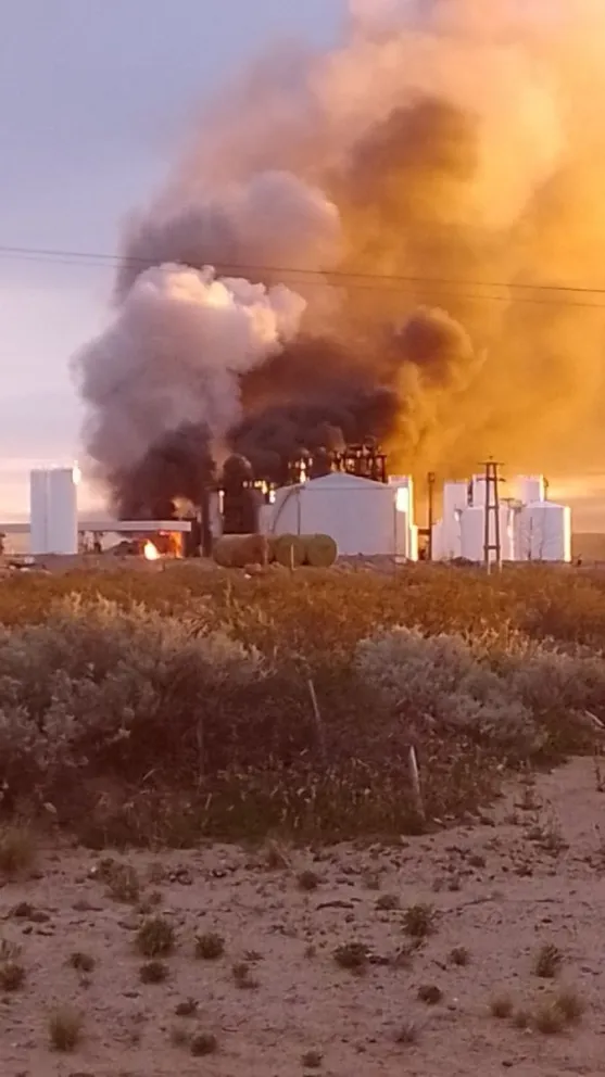 Aseguran que está "totalmente apagado" el incendio en la refinería