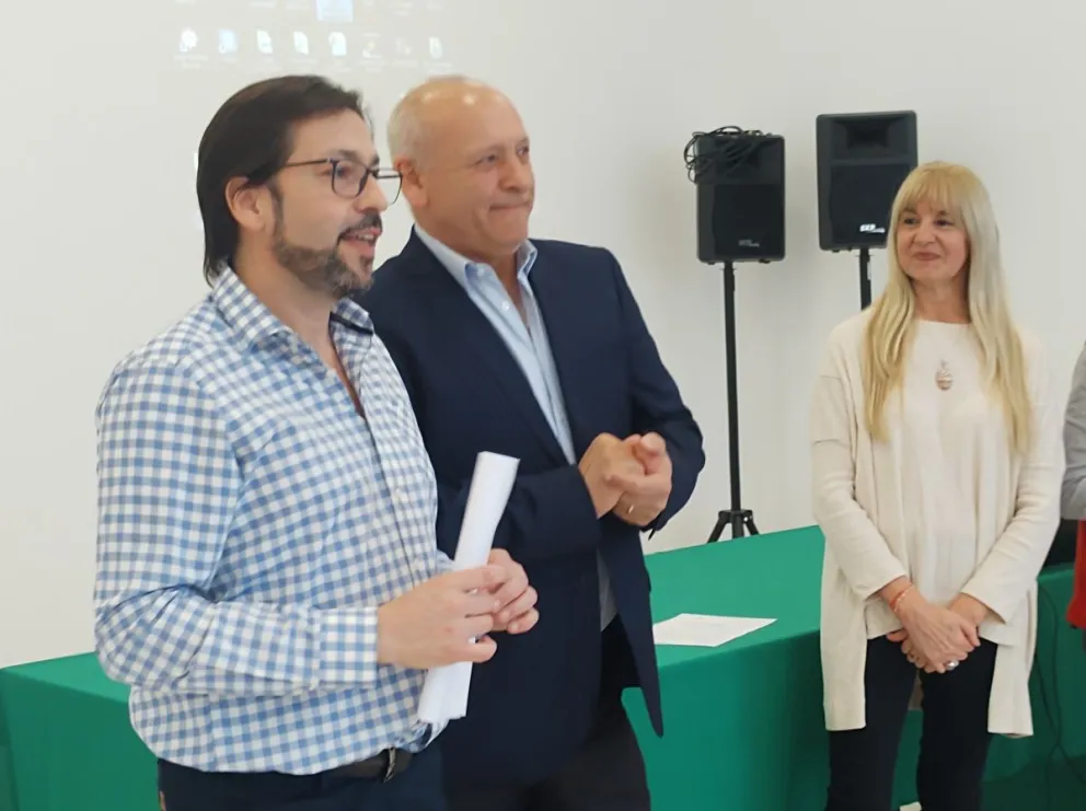 Lucero es el nuevo director de Adanil, un reconocimiento a 20 años de trayectoria