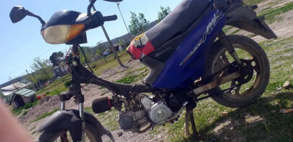 Tenía los números del motor limados y la policía le retuvo el vehículo 