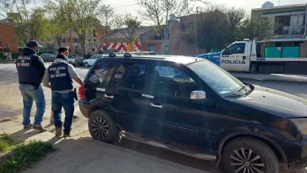 Encontraron en el Alto Valle la camioneta con la que escaparon los prófugos neuquinos