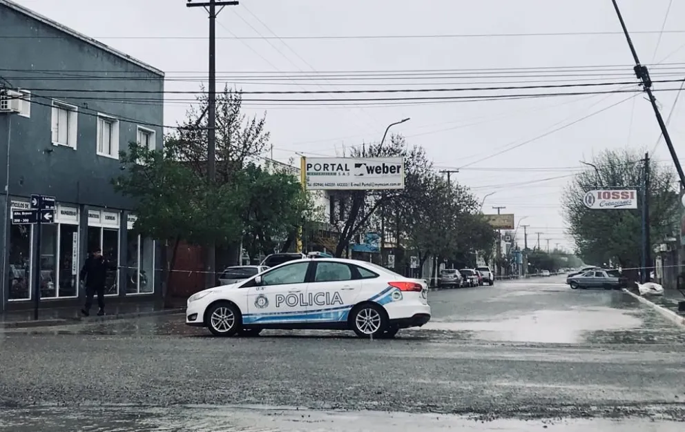 Delincuentes mataron a apuñaladas a un joven de Valle Medio en un asalto