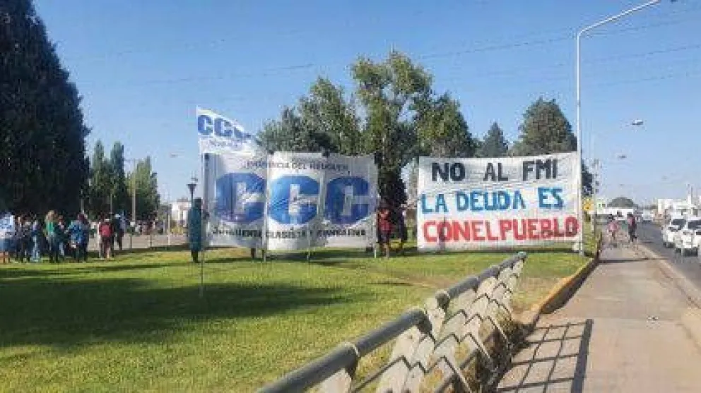 Hay manifestación en los puentes carreteros 