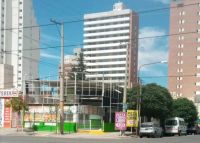 Pleno centro: Le robaron su auto mientras compraba en una pizzería