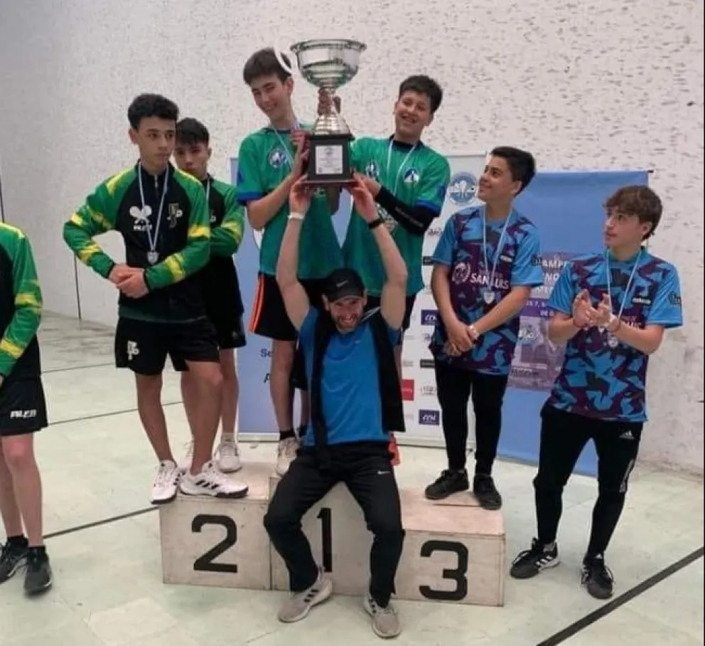Río Negro gritó campeón en pelota paleta de la mano de un roquense 