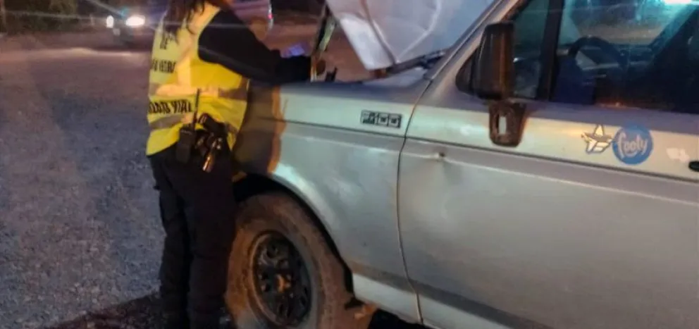Durante un control policial, secuestran una camioneta robada