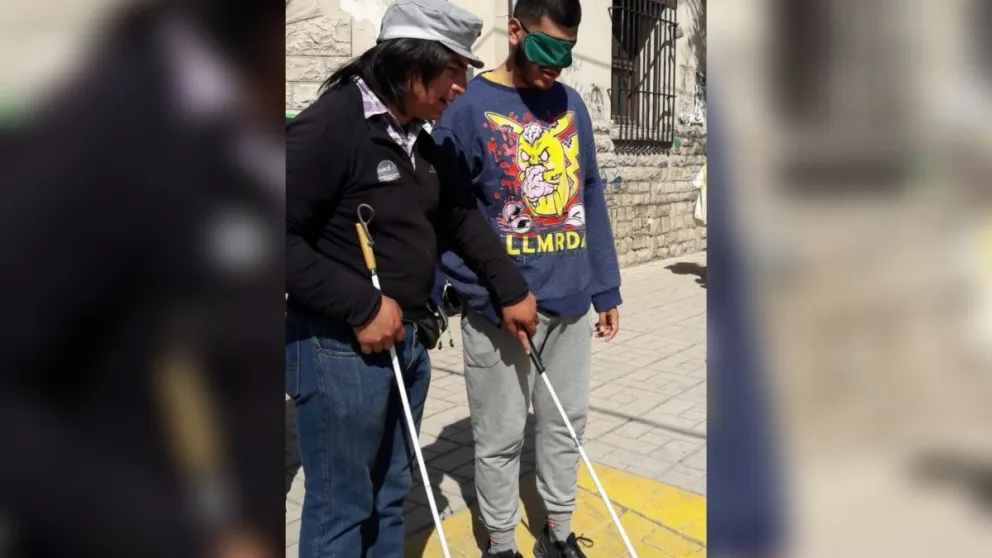 Una experiencia en la ciudad para ponerse en el lugar de las personas ciegas 