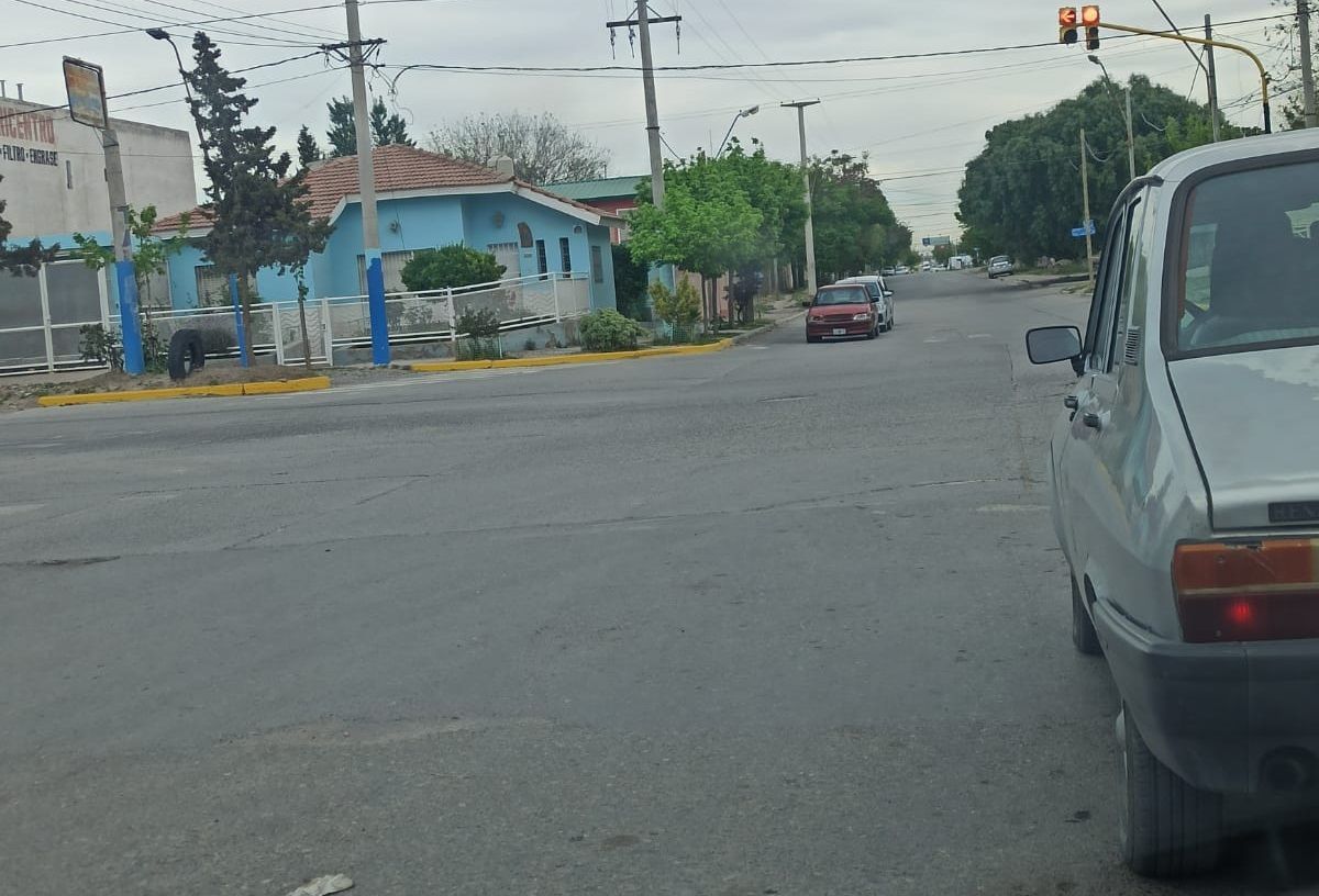 Rosario de Santa Fé y Evita sin sendas en las cuatro esquinas