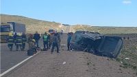 Grave accidente: una camioneta oficial del Gobierno volcó a la altura de Jacobacci 