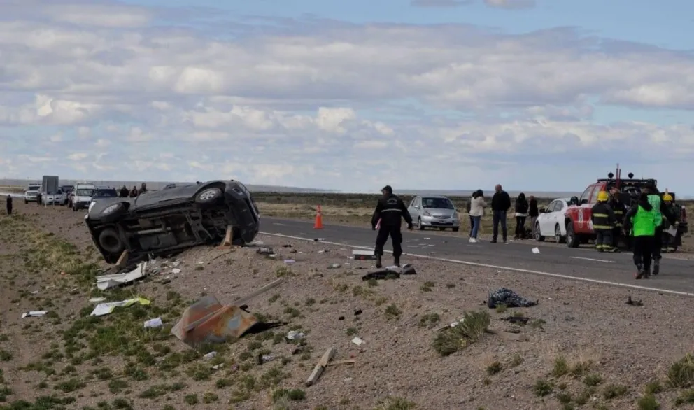 Accidente fatal: una joven funcionaria fallecida y tres heridos 