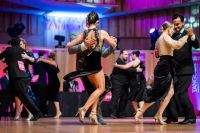 ¡Hoy hay milonga en Roca con buffet, sorteos y mucho más!