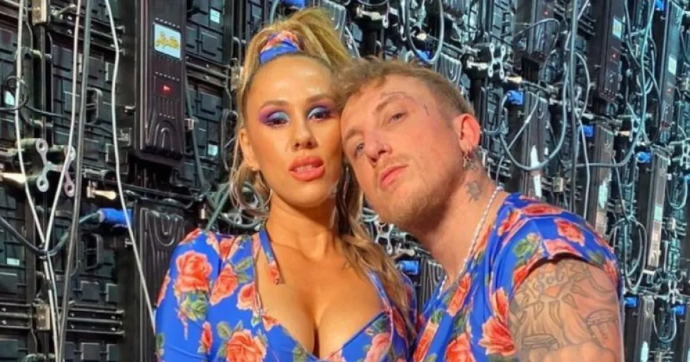 Con qué imagen súper hot Barby Silenzi contó cómo está su relación con El Polaco