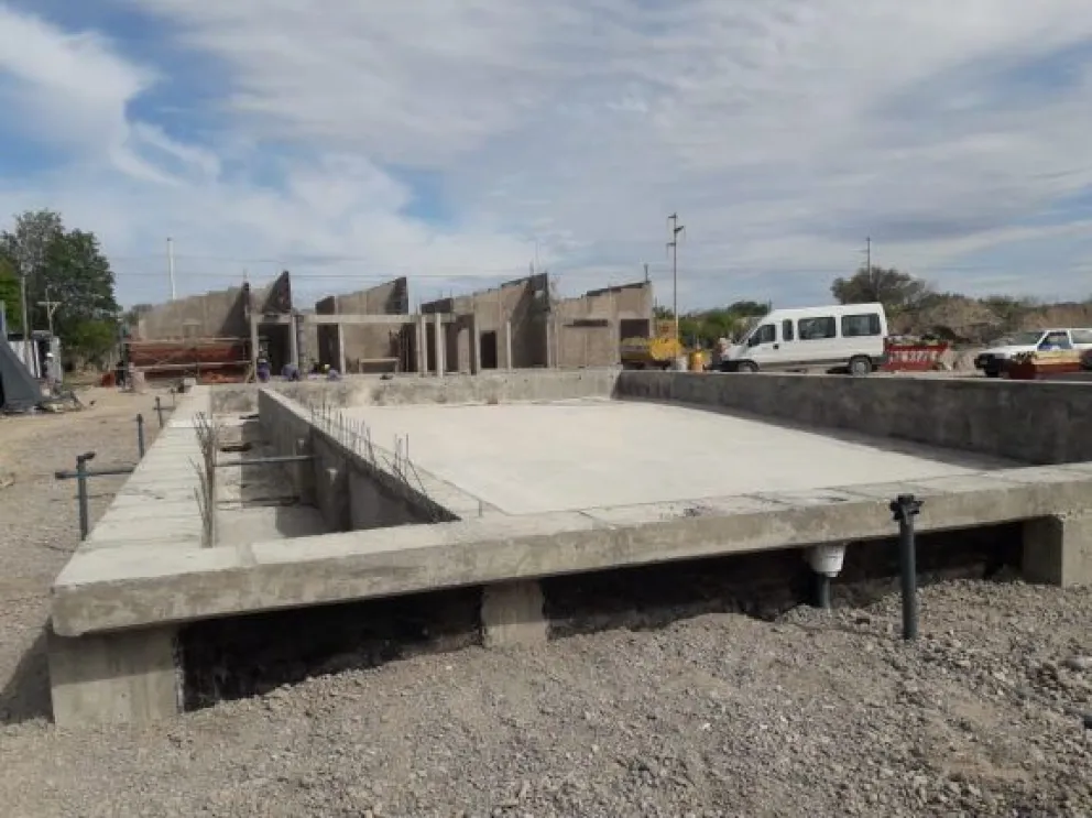 Avanza la obra del natatorio de zona norte: será el complejo deportivo más importante de Roca