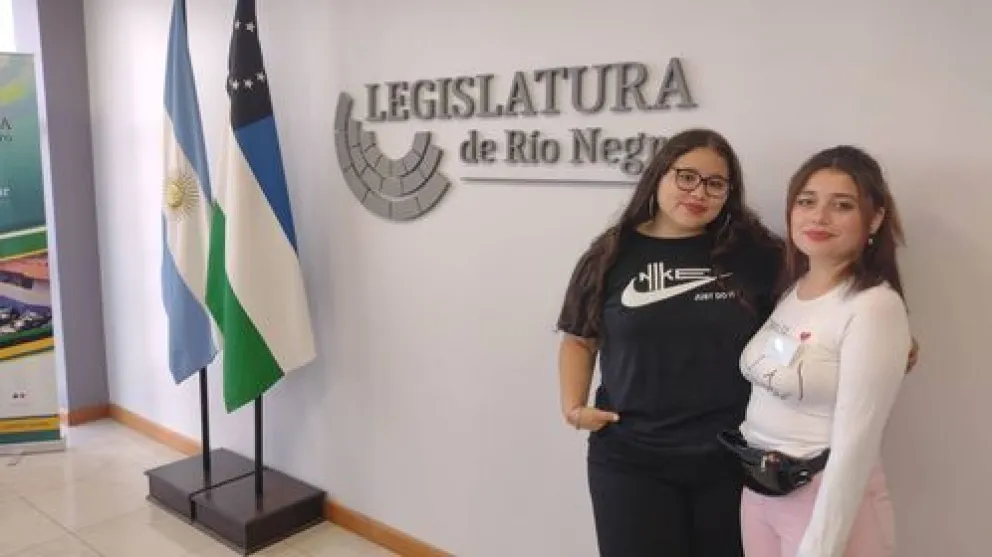 De J.J Gómez al Mercosur: Dos estudiantes roquenses participaron del Parlamento Juvenil