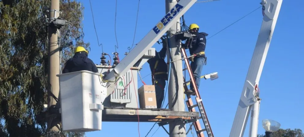 Miles de usuarios sin electricidad por el robo de equipos y líneas de media tensión