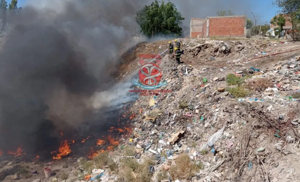 Miércoles agitado para bomberos: cinco incendios 