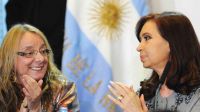  “Es la dirigente en condiciones de recuperar el camino de la alegría”: el respaldo de Alicia Kirchner a Cristina en una posible candidatura en 2023