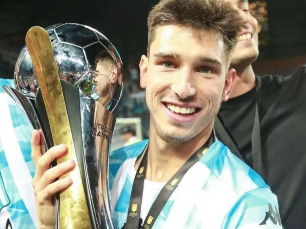 Facundo Mura: El roquense que sumó su segunda estrella del futbol argentino 