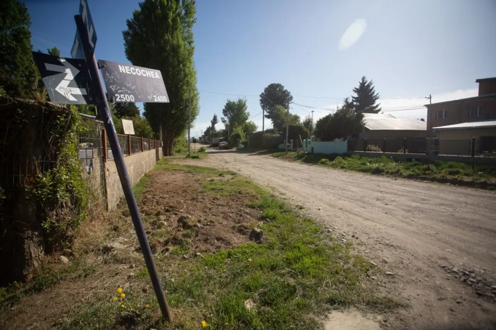 En estado de ebriedad trató de asesinar a su expareja y atacó a efectivos policiales