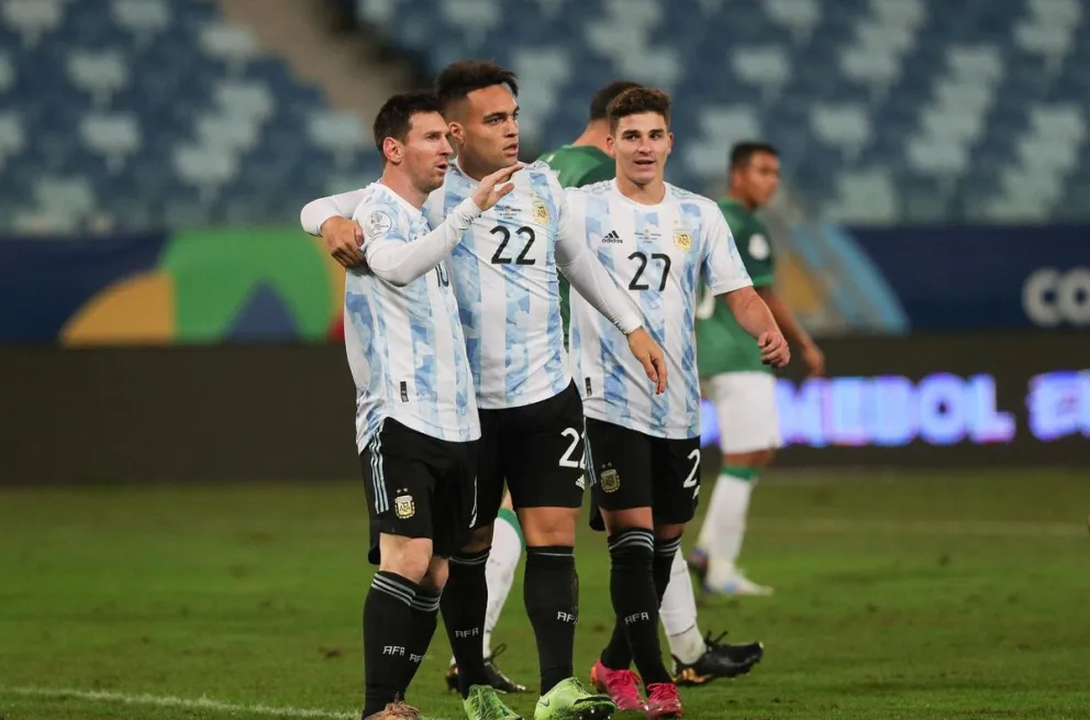 Encendidos: Lautaro Martínez y Julián Álvarez anotaron en las victorias de sus equipos