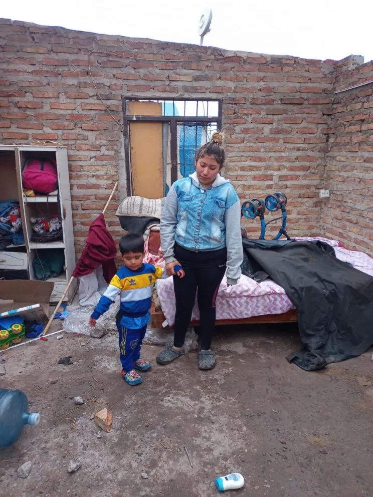 Lo que dejó el temporal: “De milagro se salvaron, el techo voló como cien metros”
