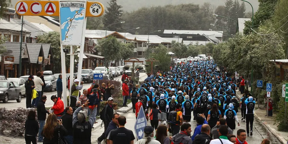 Arranca el k42 de Villa La Angostura y hay participación roquense 