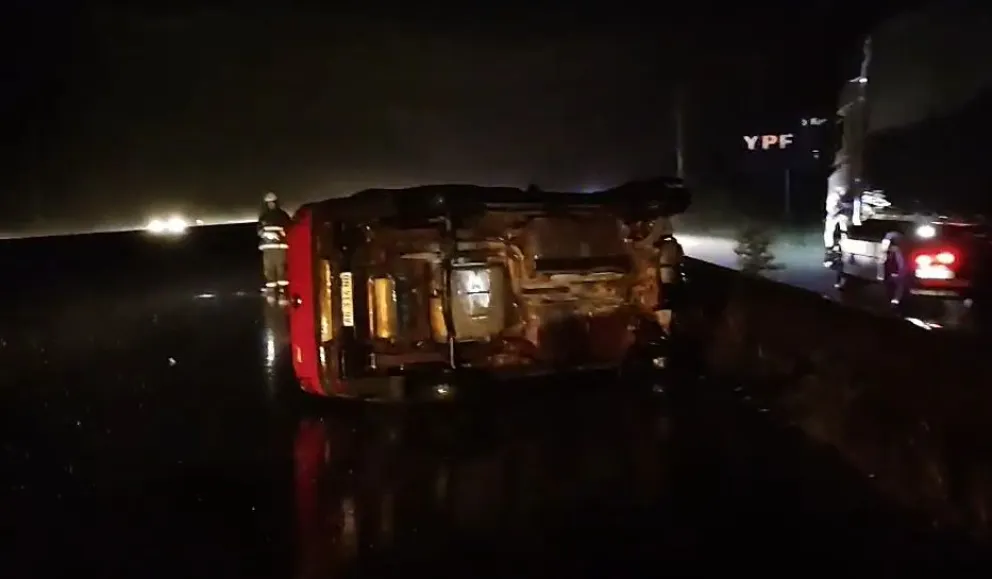 Fuerte accidente sobre Ruta 22: cuatro personas resultaron heridas
