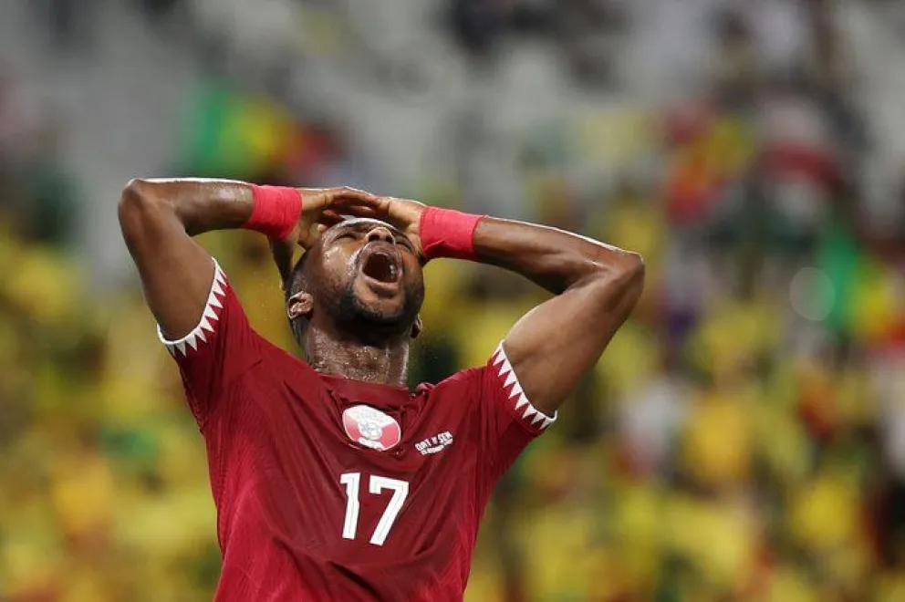 Qatar es el primer eliminado en la Copa del Mundo y batió un record 