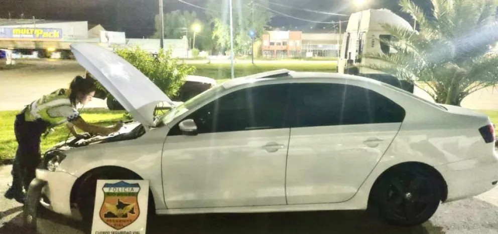 Detienen a un estafador por vender un auto con papeles truchos y patentes adulteradas