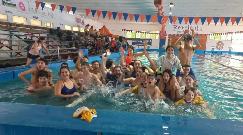 Club del Progreso es el campeón provincial de Natación 