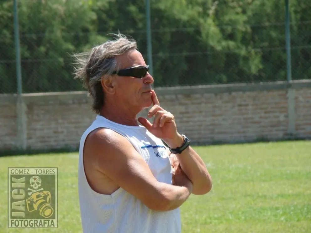 Una ayuda para el "nene" Travesino, el histórico futbolista de Roca, que debe operarse