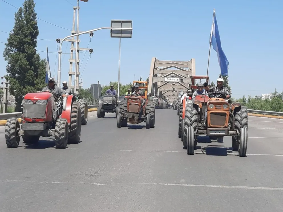    El “tractorazo” se hizo sentir en la ruta 22