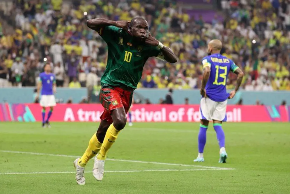Brasil perdió pero se clasificó primero por un gol de diferencia