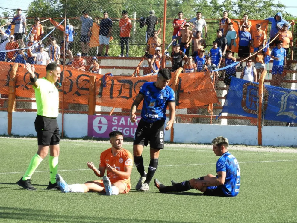 Los equipos roquenses no pudieron de local y quedaron afuera del Regional Amateur 