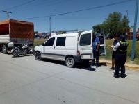 Un nuevo decomiso de mercadería: llevaban carne de origen dudoso y sin refrigeración