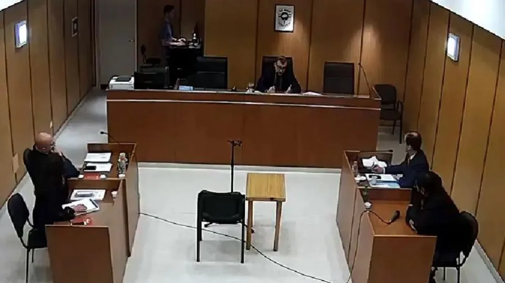 Se fugó Karen, condenada por un homicidio en Allen