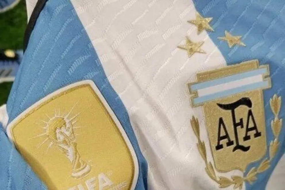 Ya se agotó la remera de la Selección con las tres estrellas: cuándo habrá más stock