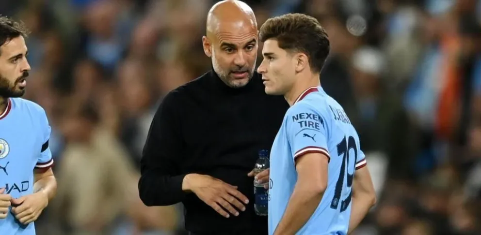 Los elogios de Guardiola, orgulloso de Julián Álvarez: ¡Hasta lo comparó con Messi!