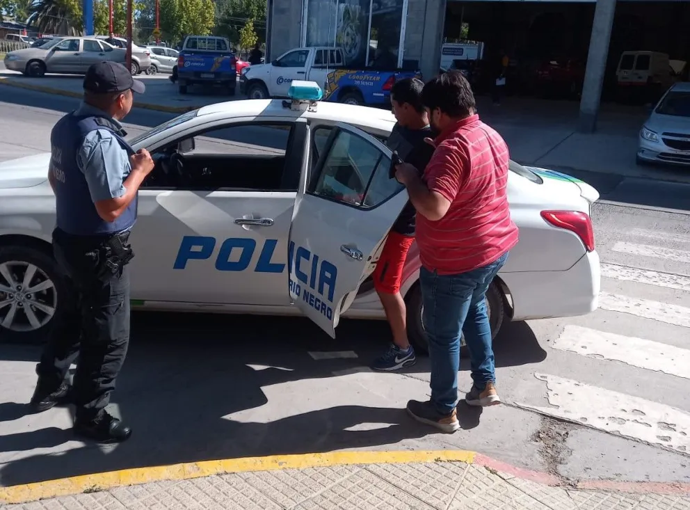 Vendía artículos robados por redes sociales y lo detuvieron en la terminal de ómnibus 