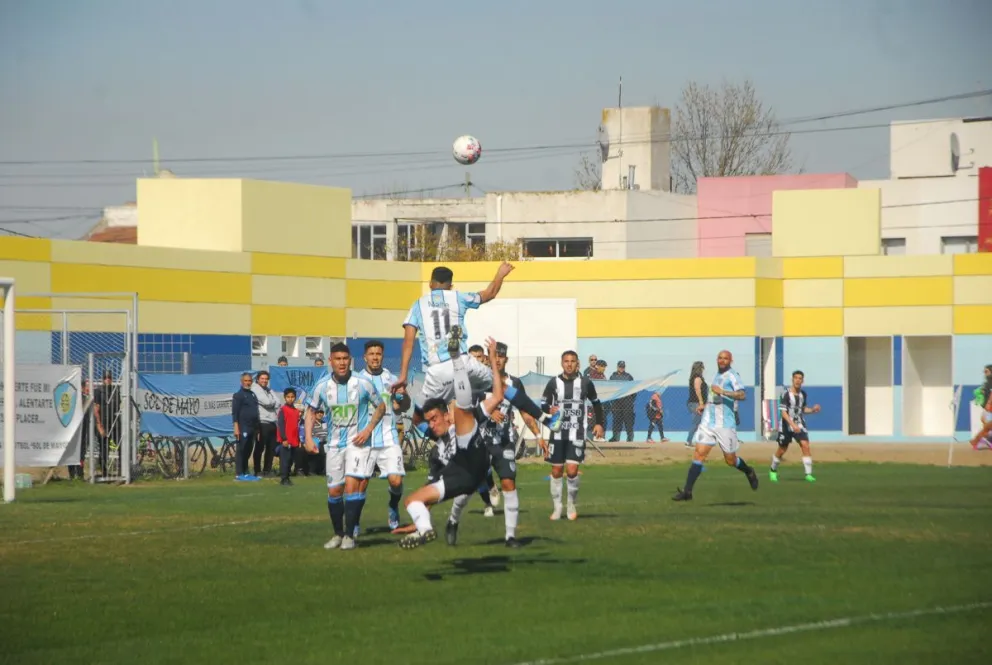 Un ascenso y medio para la próxima edición del Federal de fútbol