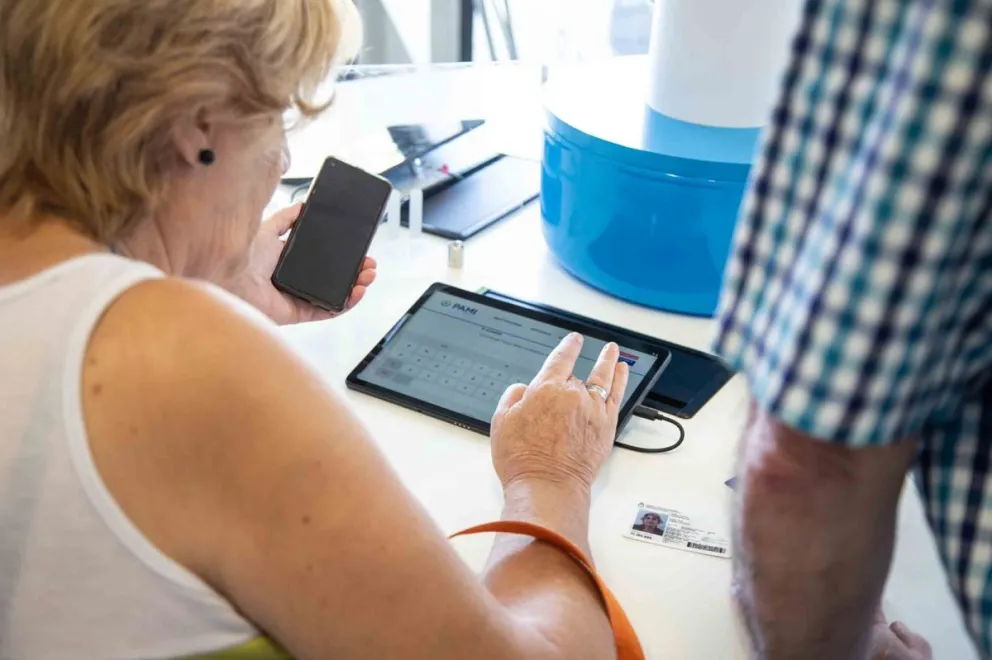 Dictarán un taller para capacitar a personas mayores en el uso de herramientas digitales