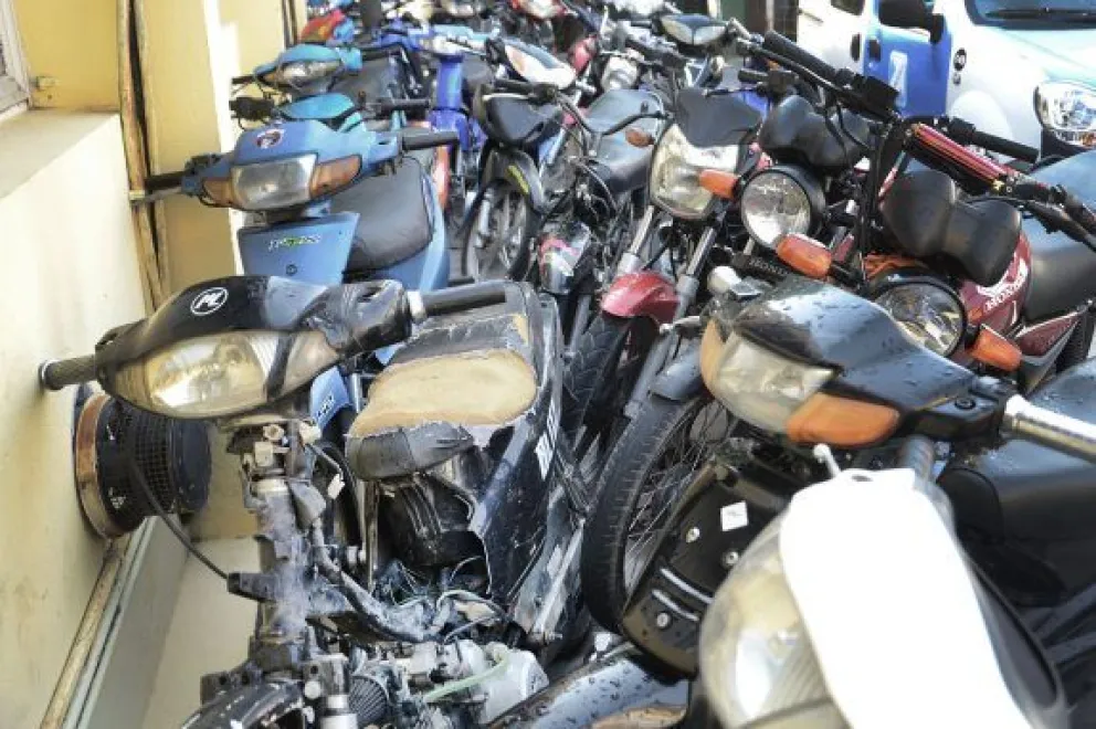 Van a compactar 61 motos y 7 autos que cumplieron el plazo máximo de depósito