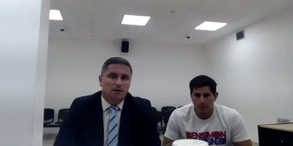 Pablo Parra y su abogado defensor Juan Manuel Coto