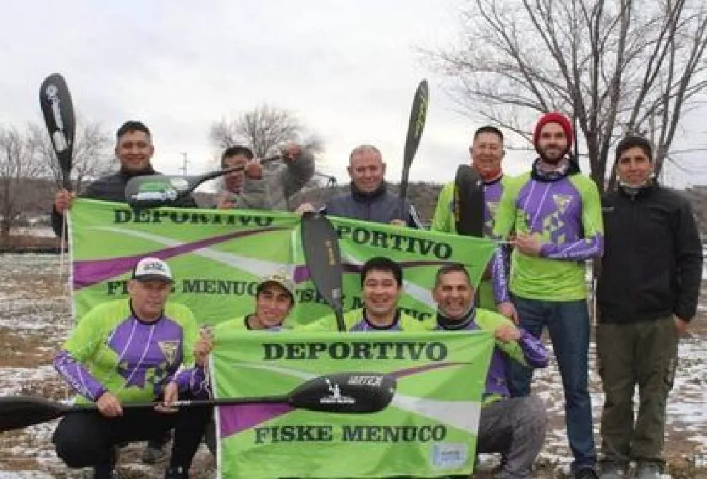 El Club Fiske Menuco dice presente en la Regata Internacional del Río Negro