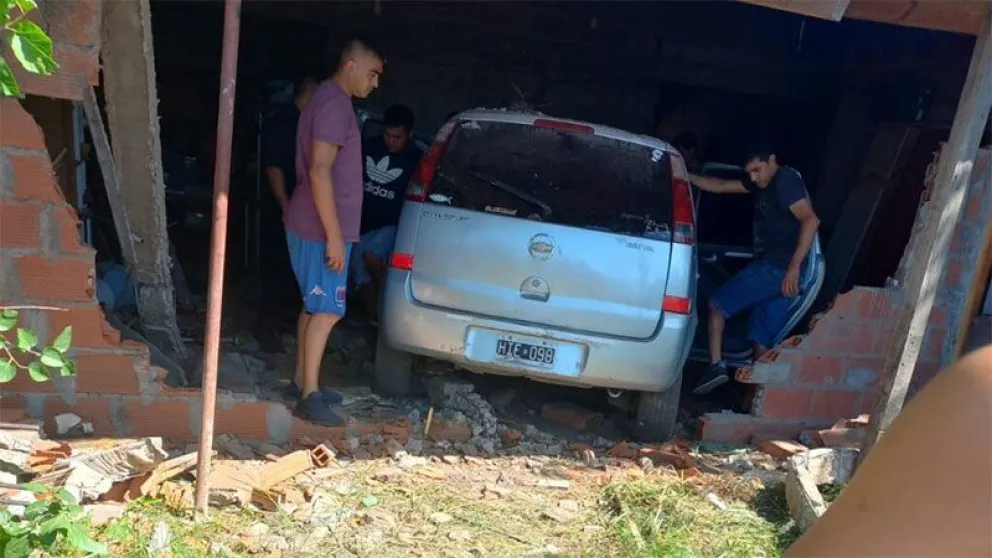 Conductor alcoholizado mató a dos hermanos de 7 y 13 años: fue detenido por los vecinos tras intentar escapar