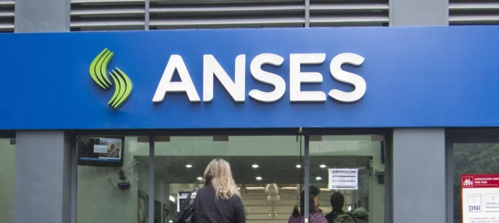 AUH, AUE, jubilaciones y más: cuándo se cobra la semana que viene