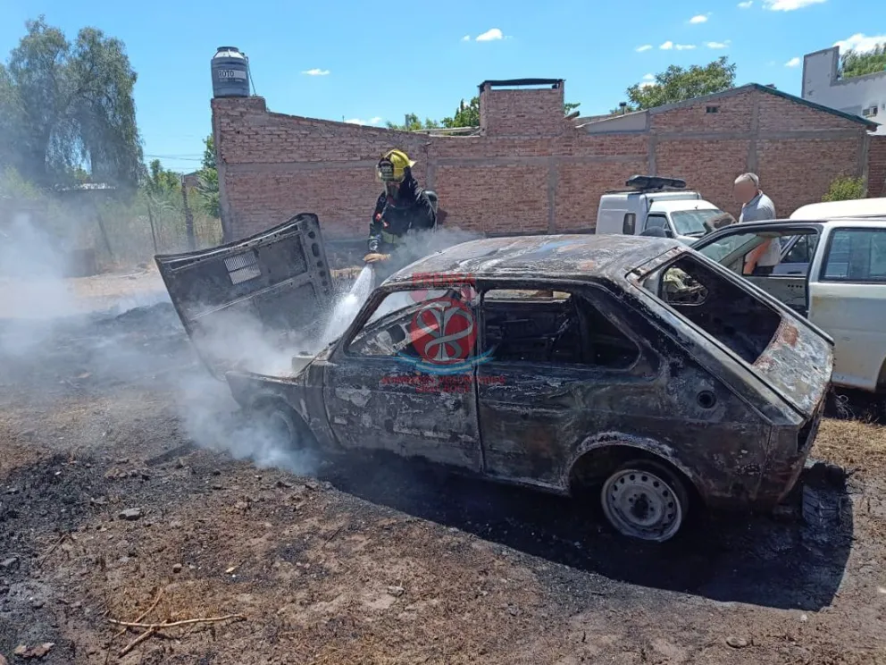 Bomberos rescataron personas atrapadas en un ascensor 