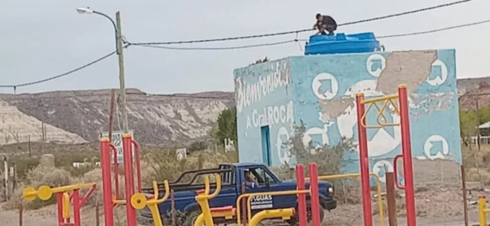Desidia: el servicio de agua potable "duró algunas horas" en Paso Córdoba 