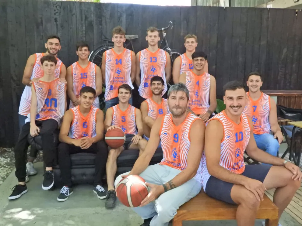 Torneo Federal de Básquet: Deportivo Roca presentó el plantel y debuta el domingo