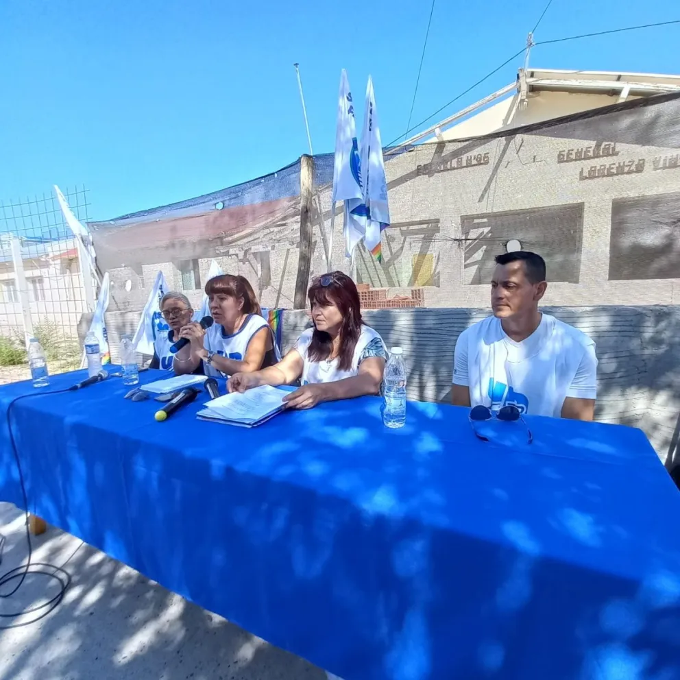 Trabajadores del gremio UnTER realizaron hoy una jornada de protestas